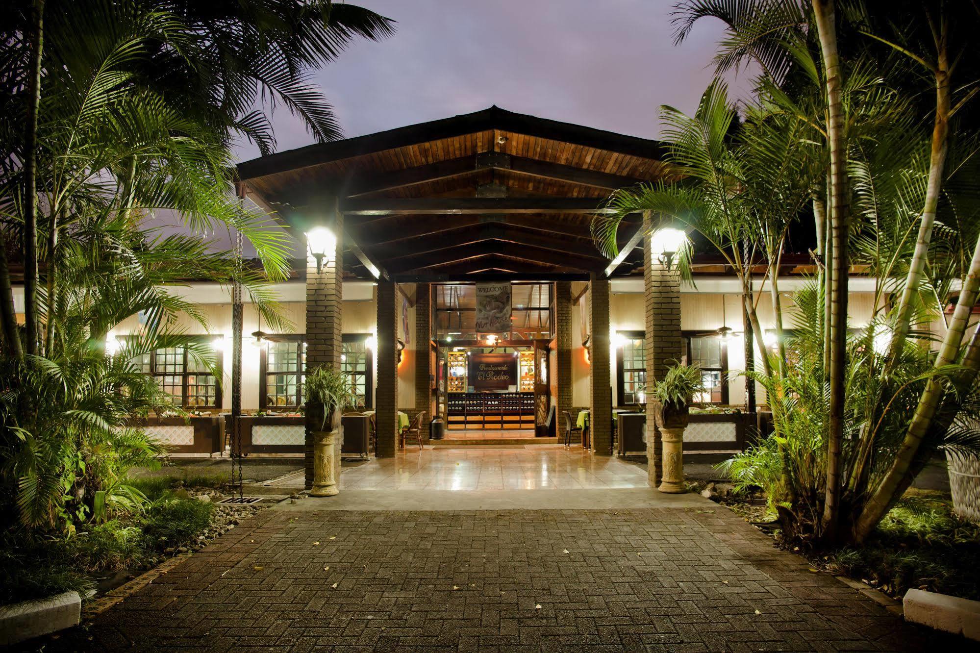 El Rodeo Estancia Boutique Hotel & Steakhouse San Jose  Exterior photo